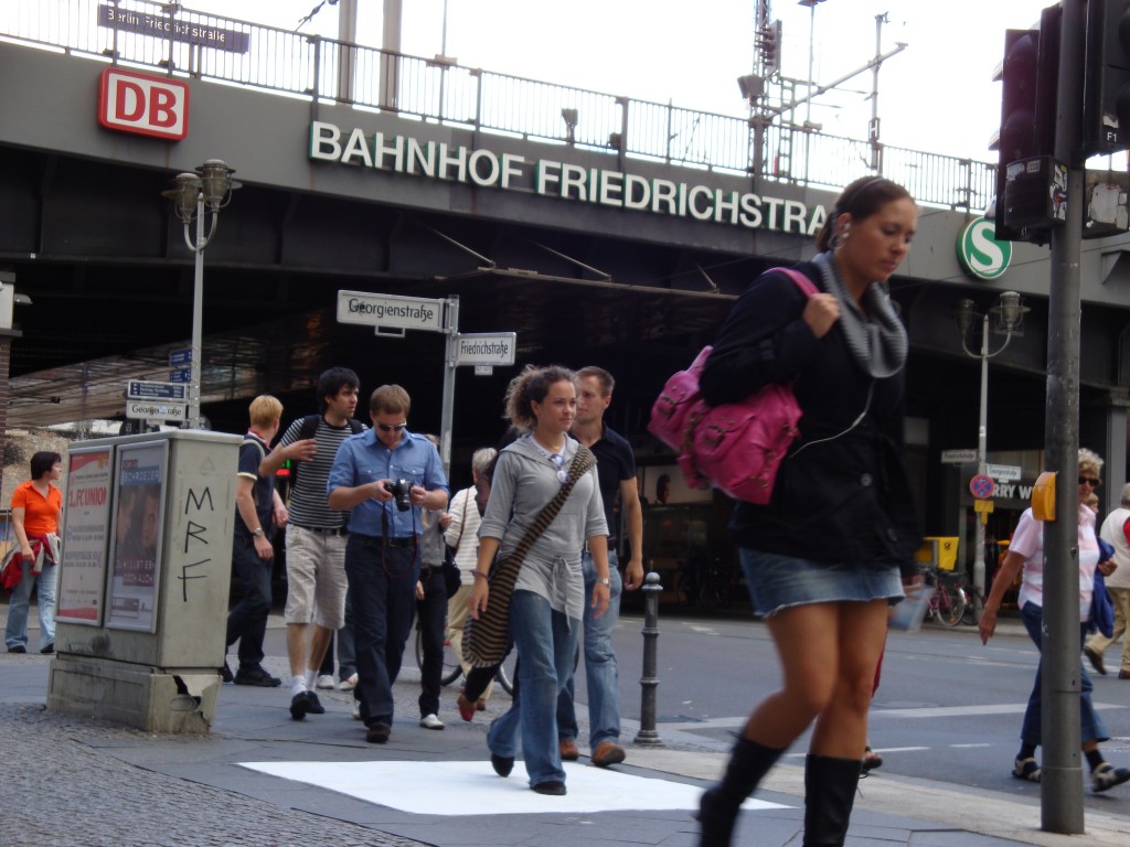 STREET ART CLAUDIO AREZZO DI TRIFILETTI 2008 IMPRINTS BERLIN 